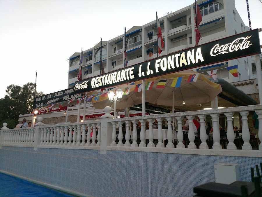 Restaurant J.J. Fontana, aan de boulevard van Las Fuentes